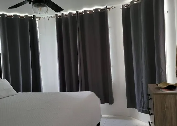 Jamrock Place Apartment *