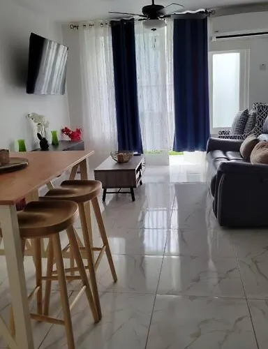 Apartment Jamrock Place *